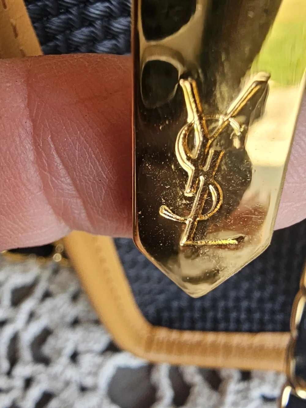 Yves Saint Laurent classic ysl